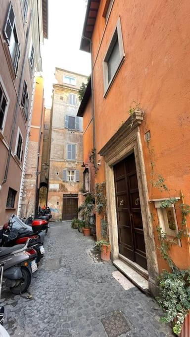 Apartament Vicolo San Trifone By Hili Rzym Zewnętrze zdjęcie